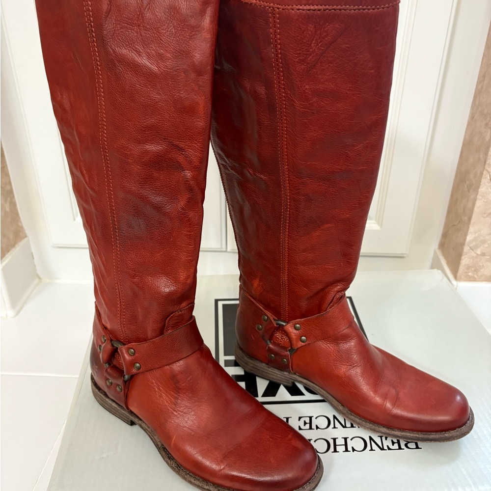 Frye Elegant Red Leather Heeled Boots